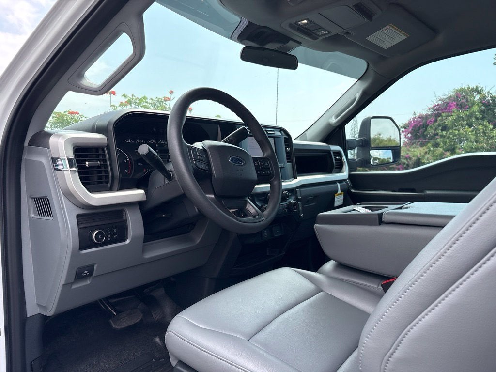 2024 Ford F-600SD XL