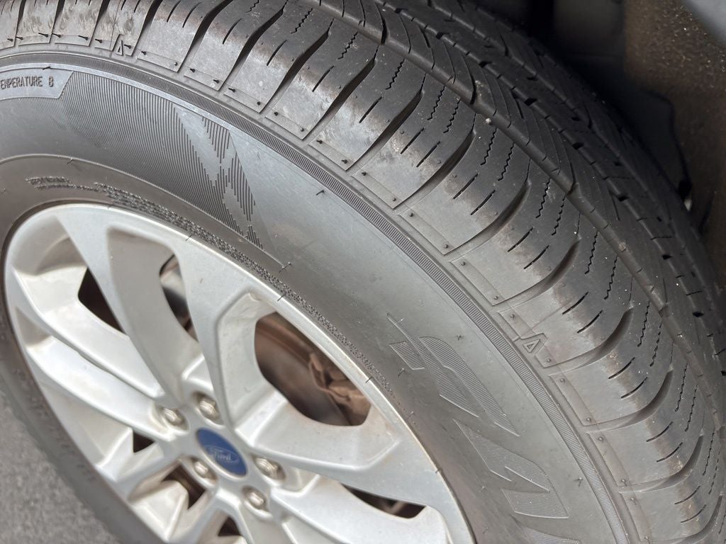 2022 Ford Escape SE Hybrid