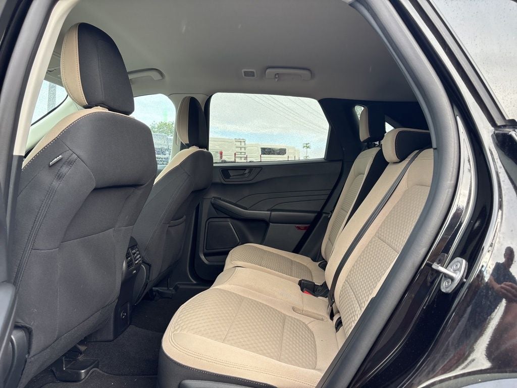 2022 Ford Escape SE Hybrid