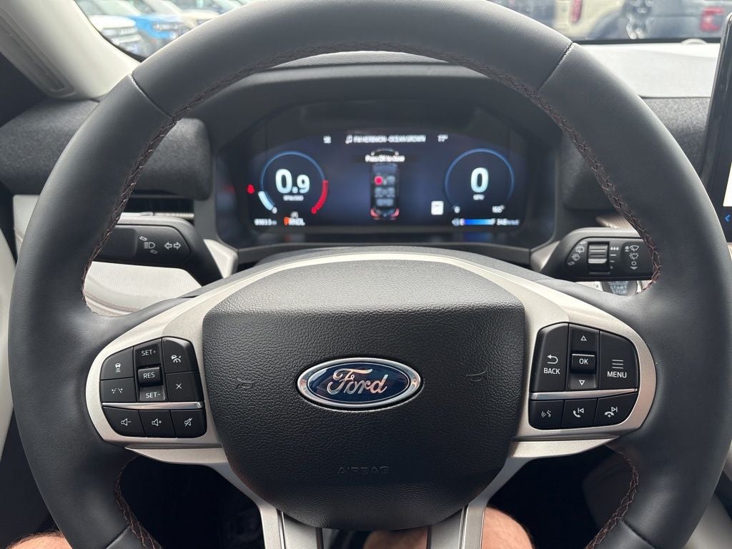 2025 Ford Explorer Active