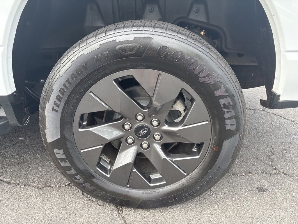 2024 Ford F-150 Lightning Flash