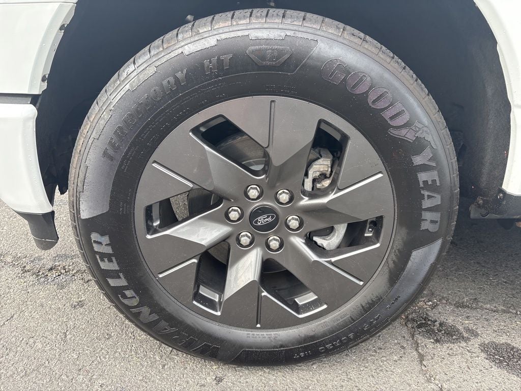 2024 Ford F-150 Lightning Flash