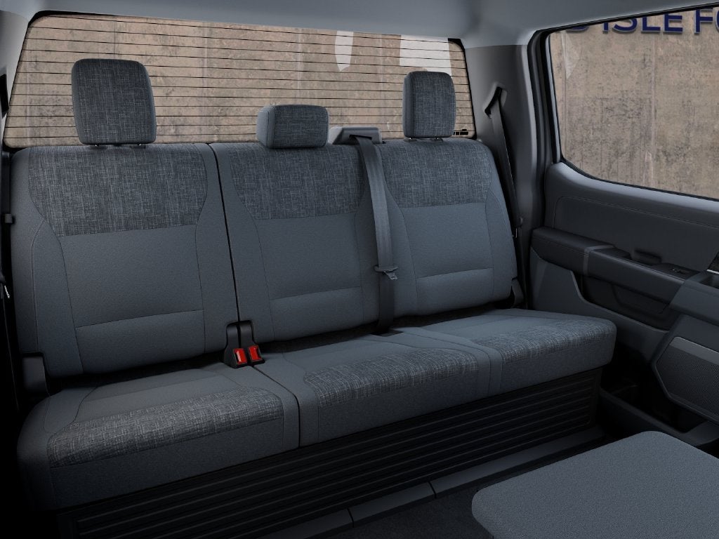 2027 Ford F-350SD XLT