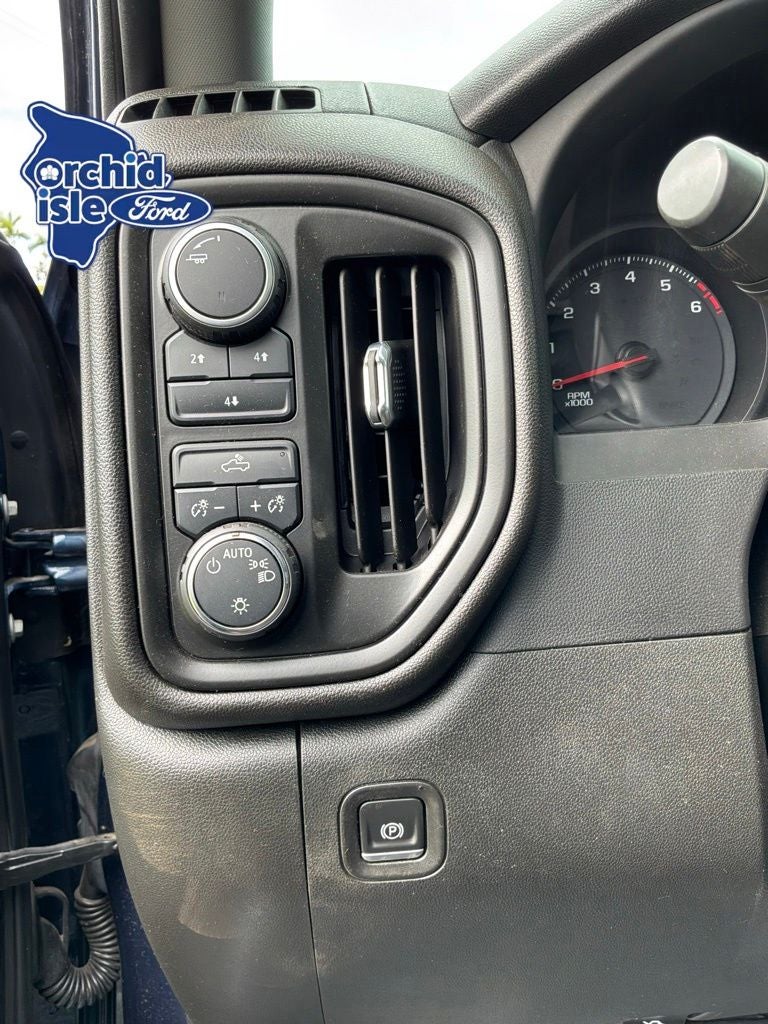 2023 Chevrolet Silverado 2500HD Custom