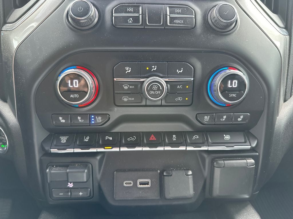 2023 Chevrolet Silverado 3500HD LTZ