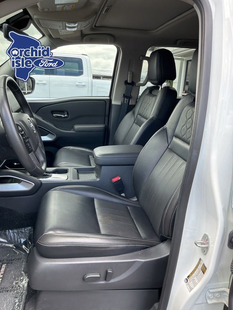 2024 Nissan Frontier SL