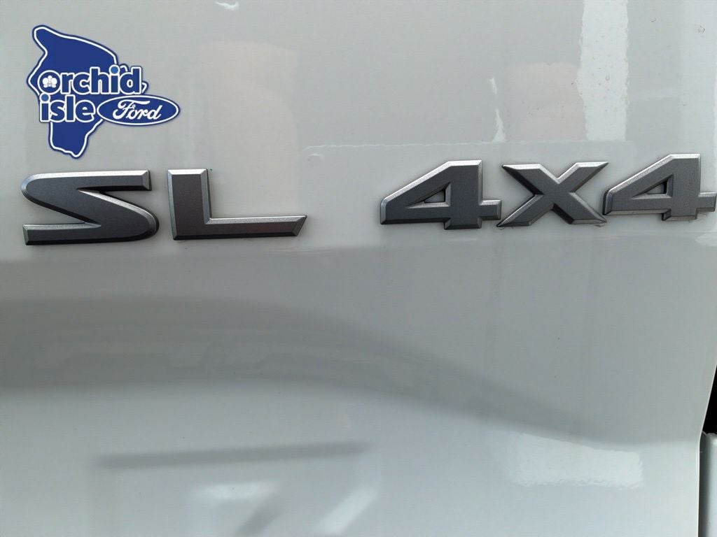 2024 Nissan Frontier SL