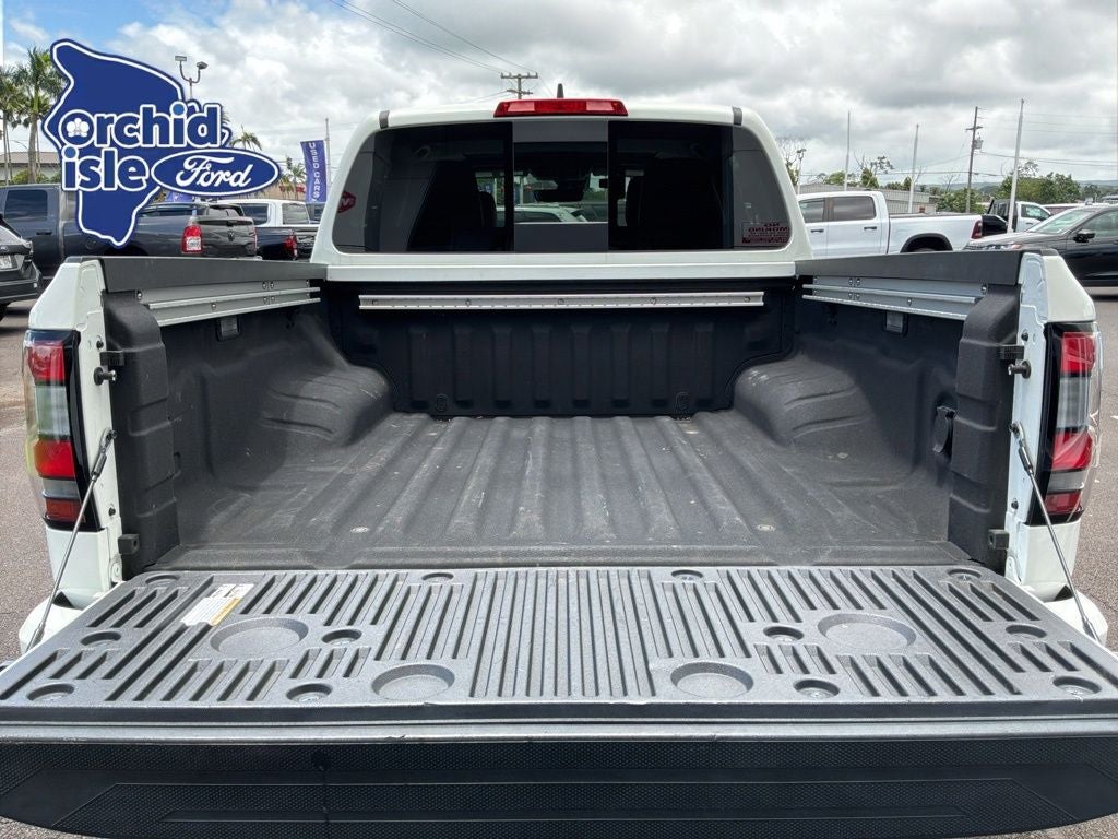 2024 Nissan Frontier SL