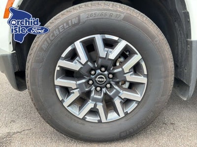 2024 Nissan Frontier SL