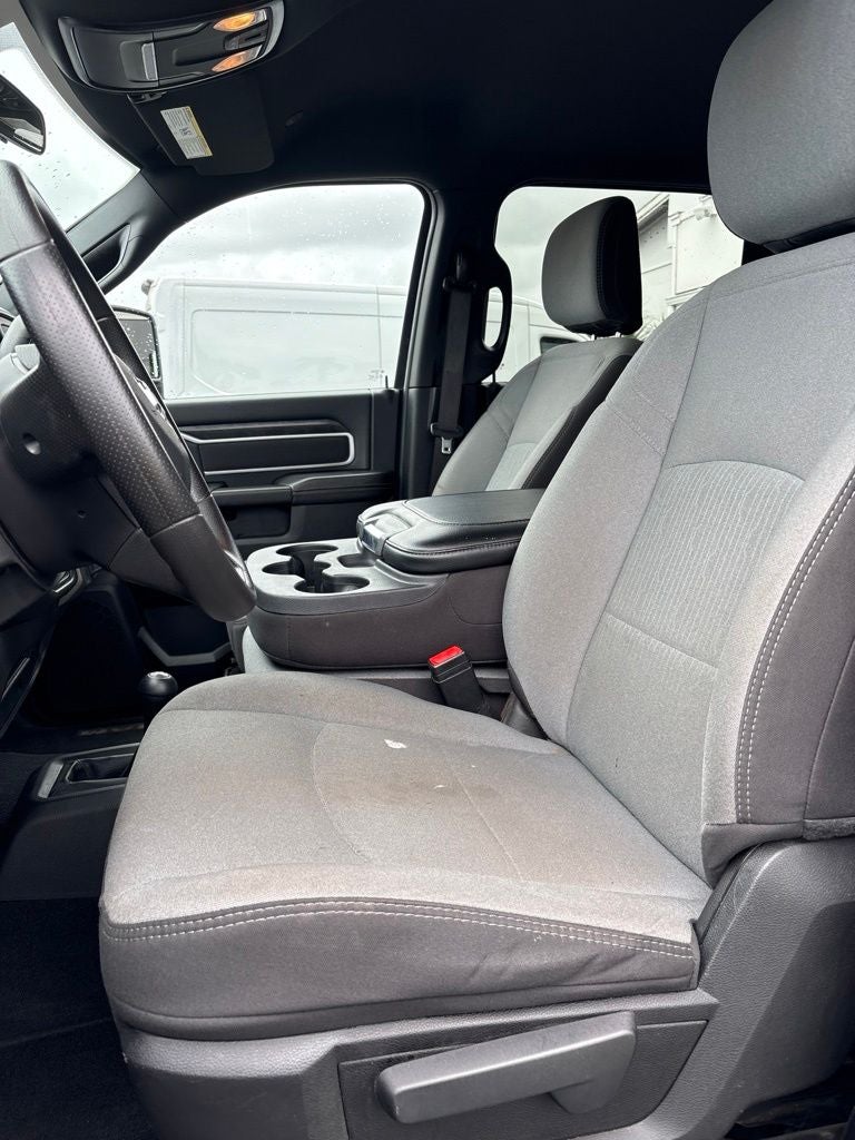 2024 RAM 3500 SLT