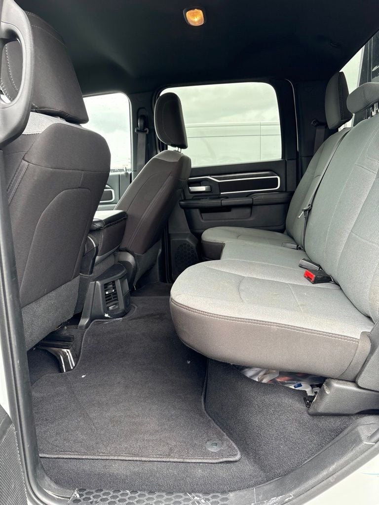 2024 RAM 3500 SLT