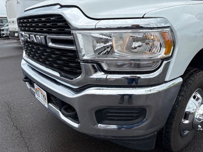 2024 RAM 3500 SLT