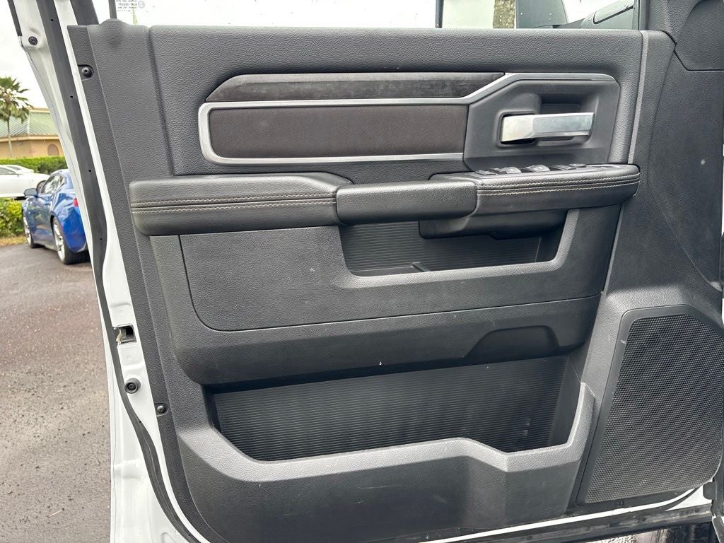 2024 RAM 3500 SLT