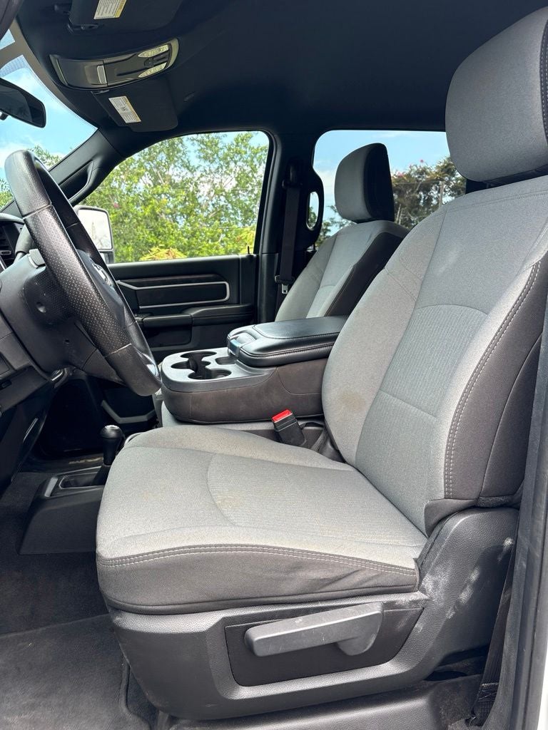 2024 RAM 3500 SLT