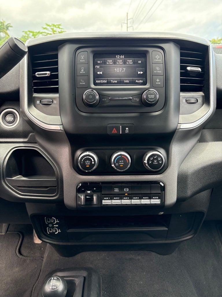 2024 RAM 3500 SLT