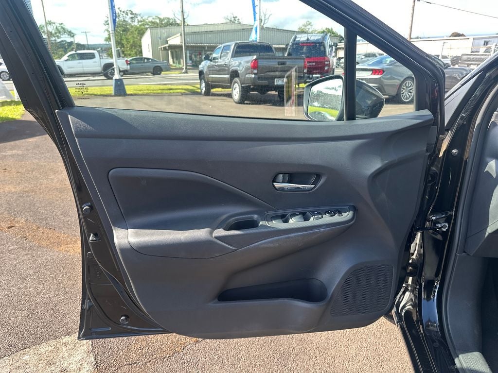 2023 Nissan Versa 1.6 SV