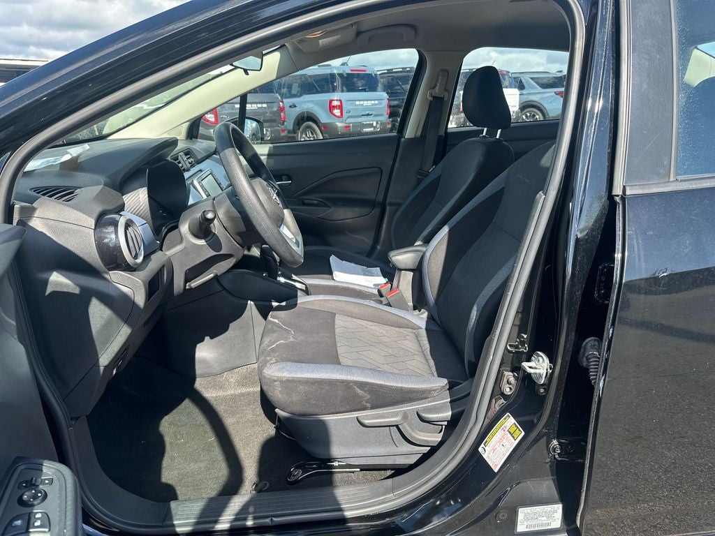 2023 Nissan Versa 1.6 SV