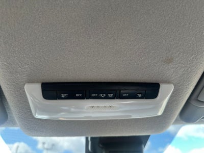 2023 Nissan Versa 1.6 SV