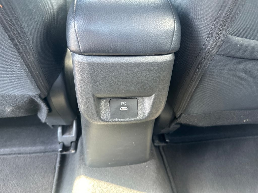 2023 Nissan Versa 1.6 SV