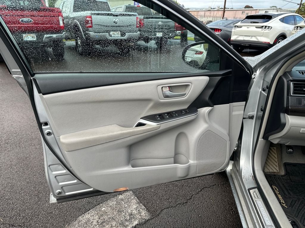 2016 Toyota Camry LE