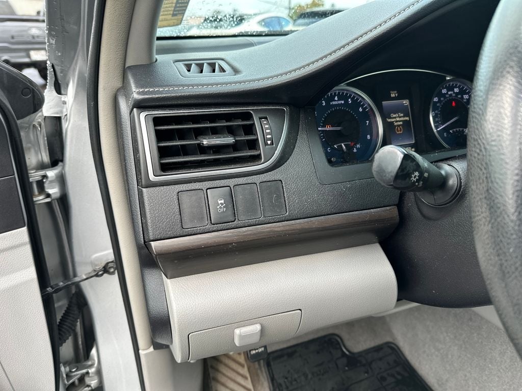 2016 Toyota Camry LE