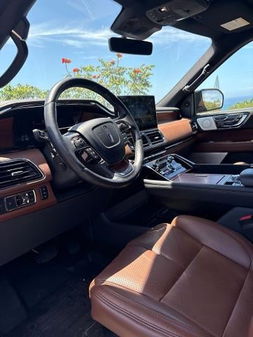 2008 Lincoln Navigator Base