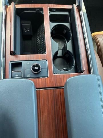 2008 Lincoln Navigator Base