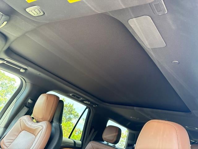 2008 Lincoln Navigator Base