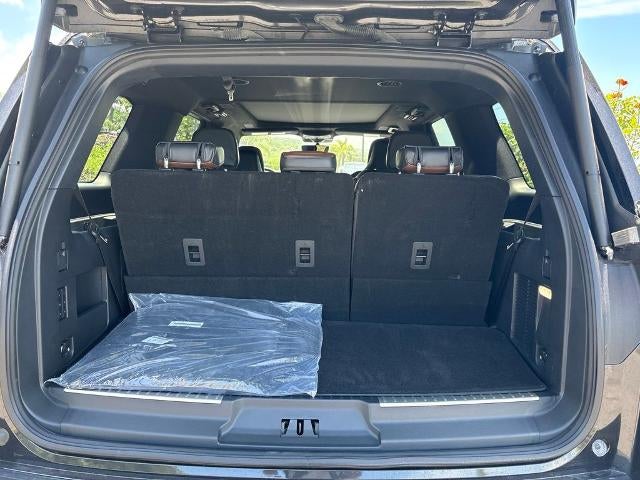 2008 Lincoln Navigator Base