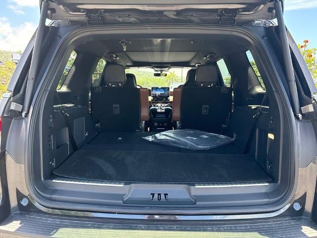 2008 Lincoln Navigator Base