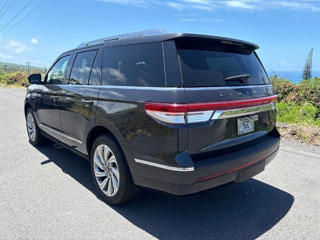2008 Lincoln Navigator Base