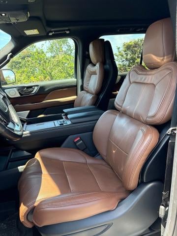 2008 Lincoln Navigator Base