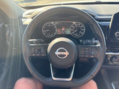 2023 Nissan Pathfinder SV