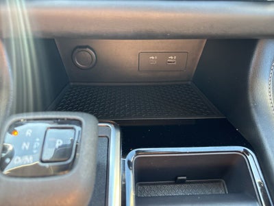 2023 Nissan Pathfinder SV