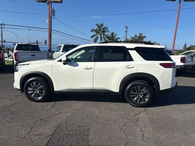 2023 Nissan Pathfinder SV