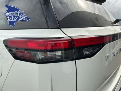 2023 Nissan Pathfinder SV