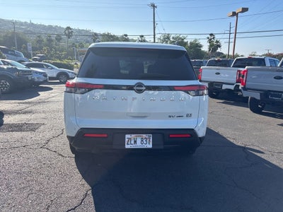 2023 Nissan Pathfinder SV