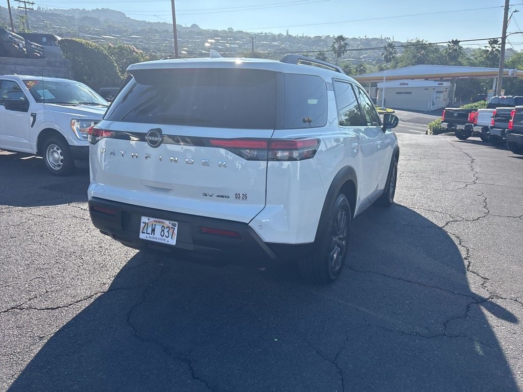 2023 Nissan Pathfinder SV