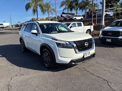 2023 Nissan Pathfinder SV