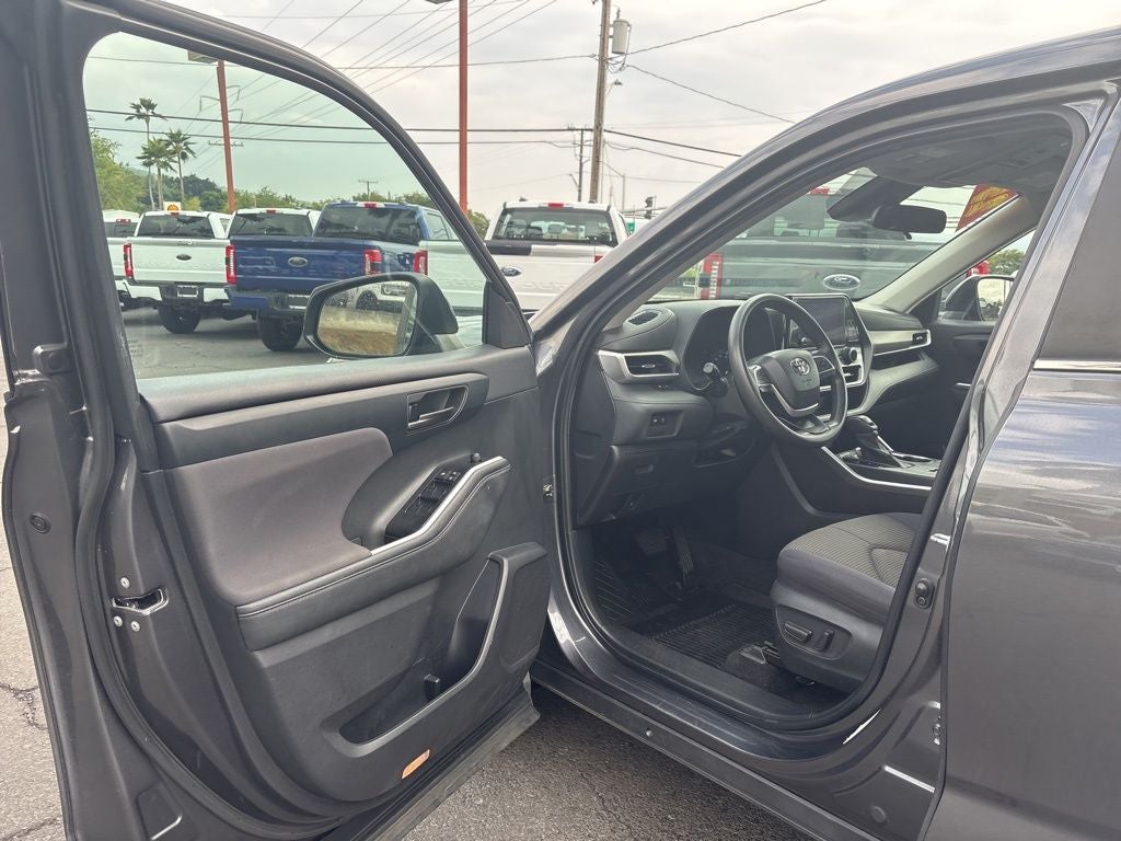 2023 Toyota Highlander L