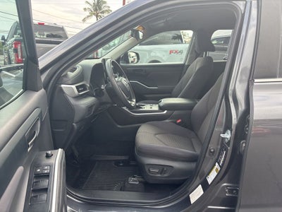 2023 Toyota Highlander L