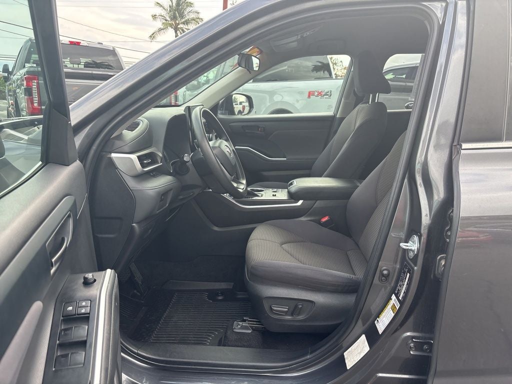2023 Toyota Highlander L