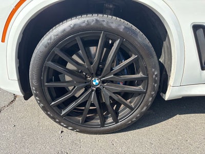 2022 BMW X5 M50i