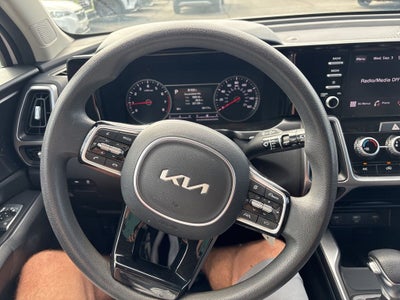 2023 Kia Sorento LX