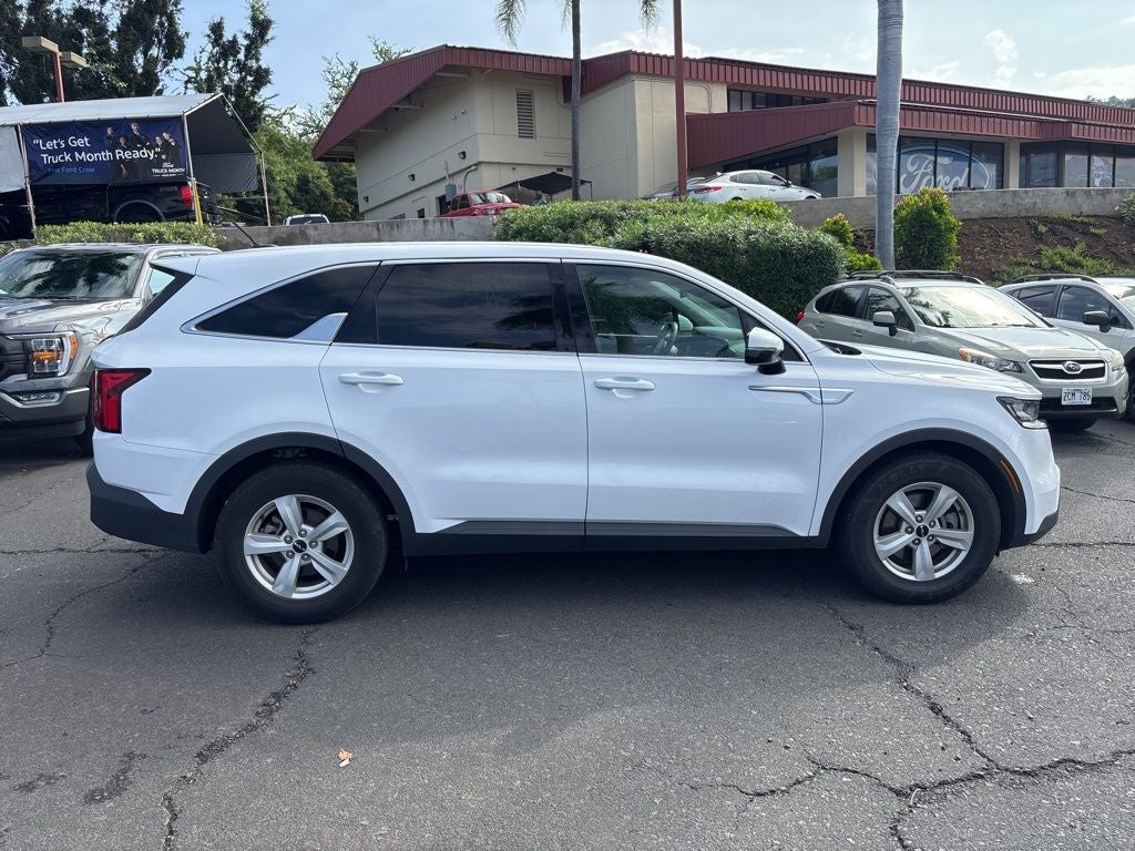 2023 Kia Sorento LX