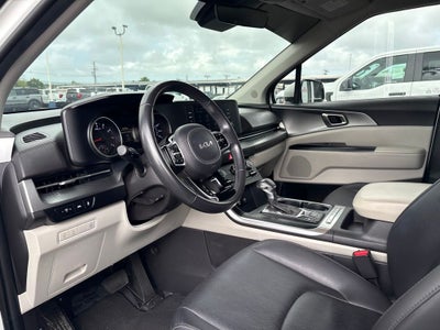 2023 Kia Carnival LX Seat Package