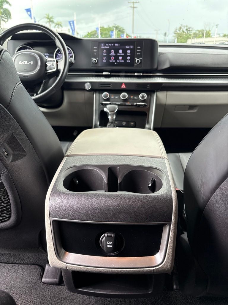 2023 Kia Carnival LX Seat Package