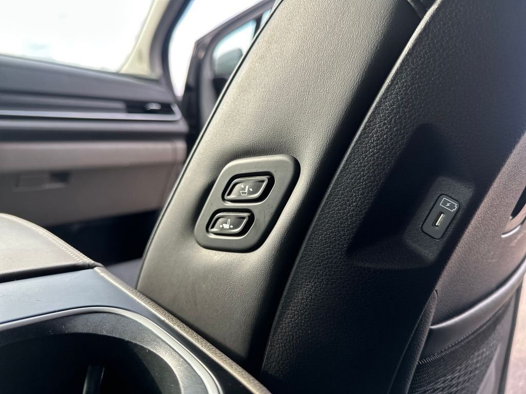 2025 Kia Carnival Hybrid EX