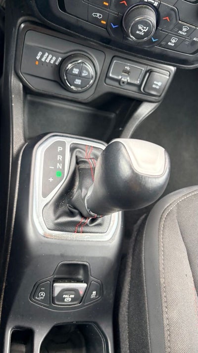 2023 Jeep Renegade Trailhawk